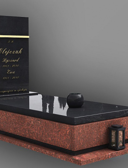 Надгробие 703